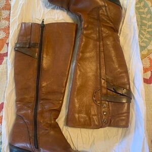 Women’s leather boots